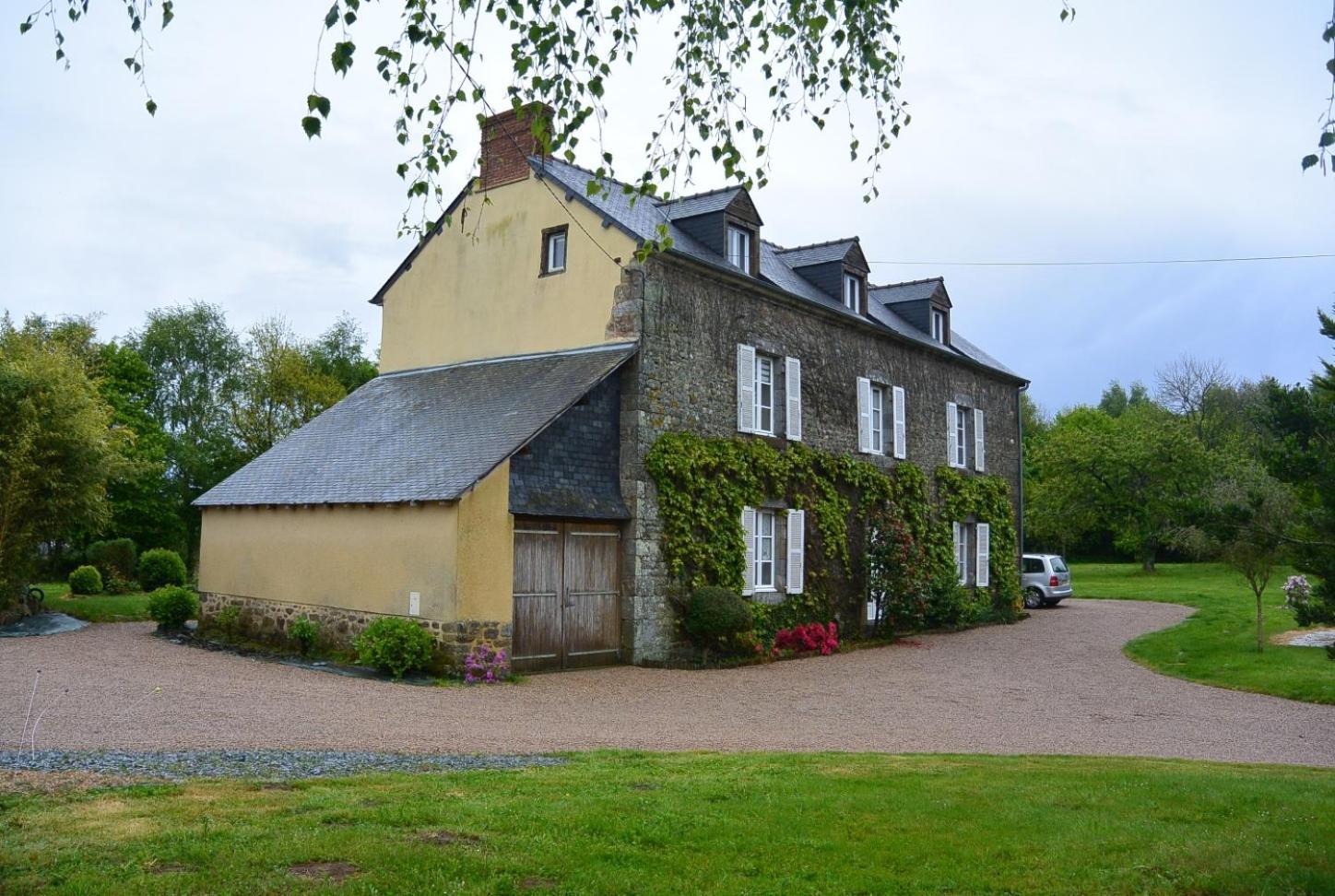 Domaine De La Basse Orme Bed & Breakfast Les Iffs Exterior photo