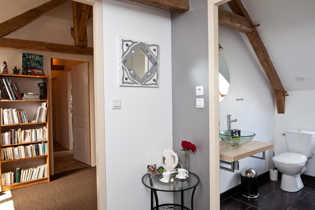 Domaine De La Basse Orme Bed & Breakfast Les Iffs Room photo
